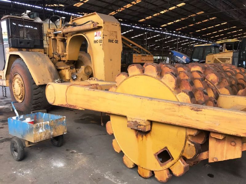 Rolo Compactador&nbsp;CATERPILLAR&nbsp;621B - 18B209